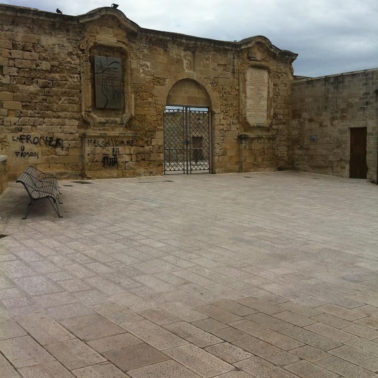 Bbsantanna2 Acomodação com café da manhã Bari Exterior foto